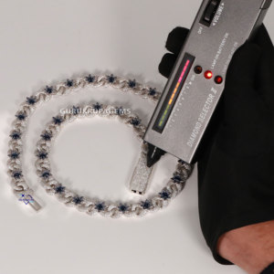Eleve su estilo con nuestra cadena de plata esterlina 925 Diamantes de moissanita de claridad Inmaculada Joyería lujosa - Product Image 6