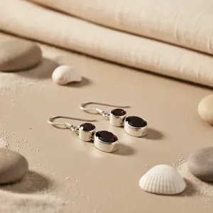 Boucles d'oreilles pendantes en argent 925 avec grenat pour femmes - Product Image 2