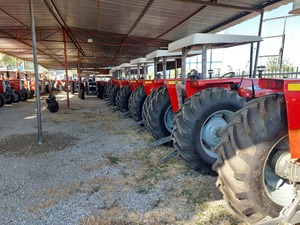 รถแทรกเตอร์ฟาร์ม Massey Ferguson 390T รุ่น MF 385/290/365 ขับเคลื่อน 4 ล้อ 70 แรงม้า ระบบเกียร์พร้อมปั๊มและชุดเกียร์-มีจำหน่าย - Product Image 4