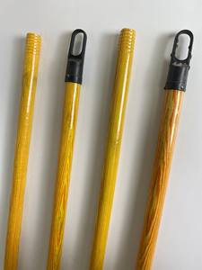 100% manche de balai à grain en bois brosse balais et pelles à poussière en PVC de qualité supérieure par fournisseur de bâtons de balai en bois - Product Image 6