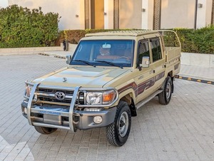 รถปิคอัพมือสอง2023 Toyota Landcruiser ห้องโดยสารคู่4X4เครื่องยนต์ดีเซล - Product Image 2