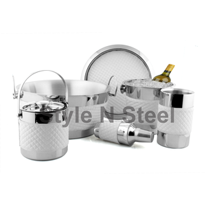 Barman en acier inoxydable blanc avec ensemble de barres noires ensemble de 4 pièces avec design côtelé ensemble de barres en acier inoxydable professionnel outil de barre - Product Image 3
