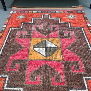 Alfombra Turca Vintage, Alfombra de 3x10.1 pies, Alfombra de Lana Abstracta Roja Marrón - Product Image 3