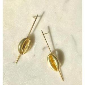 Boucles d'oreilles pendantes texturées en laiton plaqué or SOUMYA CREATIONS, bijoux de mode vintage pour femme, idéales pour les fêtes et les cadeaux - Product Image 1