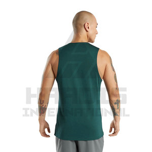 Camiseta sin mangas de gimnasio de ajuste regular de ropa activa de nuevo diseño para Hombre | Camiseta sin mangas de secado rápido para hombre al mejor precio - Product Image 3