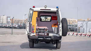 รถตู้พยาบาลโตโยต้าแลนด์ครุยเซอร์มือสอง สภาพดี บำรุงรักษาอย่างดี - Product Image 6