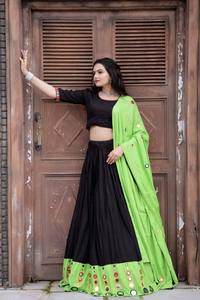 Lahenga Choli traditionnel indien belle couleur et impression avec soie de beurre lourd Lehnga Choli femmes robe Rajasthan Style femmes - Product Image 5
