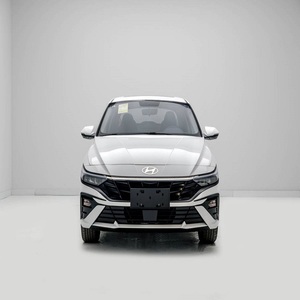 Nouvelle berline Hyundai Elantra GLX Elite 1.5L FWD 2025 certifiée, zéro kilomètre/km/h, blanche et impeccable, prête à être expédiée - Product Image 1