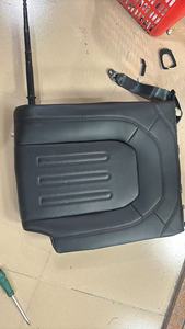 Fundas para Asientos Traseros de Coche, Juego Completo de 3 Piezas, Piel Sintética, Estilo Moderno, para Todas las Estaciones, Color Negro - Product Image 4