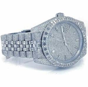 Montre en diamant Moissanite VVS glacée personnalisée de qualité d'exportation, luxe, ton argenté, métal, verre, disponible pour le prix d'exportation - Product Image 1