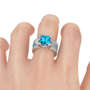 แหวนหมั้นเงินแท้ทรงเจ้าหญิงแบบยูนีคจาก Jeulia - Product Image 4
