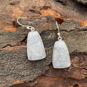 Pendientes de Howlite Hechos a Mano con Plata de Ley 925, Joyería de Moda Única, Regalo para Mujeres y Hombres - Product Image 4