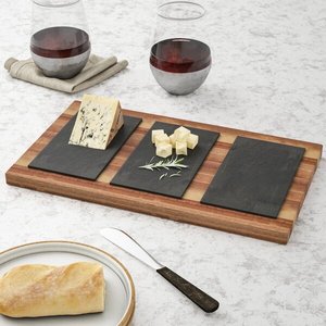 Tabla de quesos de madera maciza Artesanía de aspecto Premium Perfecta para el hogar y el restaurante Acero inoxidable Durable a un precio razonable - Product Image 1