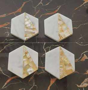 Decorative <b>Black</b> Mother of Pearl <b>Coaster</b> Set MOP Hot Selling Wooden Customized Mother of Pearl <b>Coaster</b> Set with Natural Color - Product Image 2