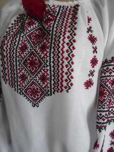 Chemisier pour femme ukrainienne authentique Taille XL Vyshyvanka Brodé à la main Design traditionnel Lavable Taille naturelle - Product Image 6