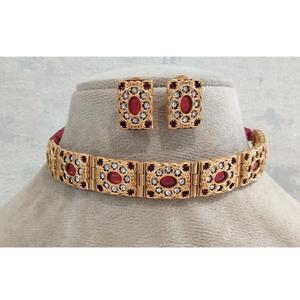 Ensemble ras du cou plaqué or traditionnel avec boucles d'oreilles pour femmes ensemble de bijoux de mariage indien de mariée collier femme classique - Product Image 1