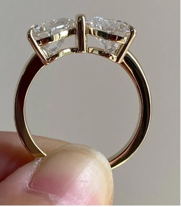 Anillo de compromiso de oro macizo de 14 quilates con diamante cultivado en laboratorio de 2.50 quilates en forma de corazón, estilo Toi et Moi, de gran venta. - Product Image 3