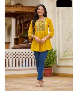 Estilo indio de Bollywood Casual y Festival Wear Heavy Georgette Listo para usar Top de lujo con bordado Work y Indian Kurtis - Product Image 1