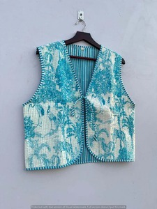 Chaqueta corta acolchada Kantha unisex, chaquetas de algodón sin mangas, abrigo de invierno hecho a mano puro, tela estampada de estilo bohemio, algodón puro - Product Image 3