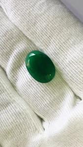 Corte ovalado de Esmeralda natural de calidad AAA de Zambia Lustre excepcional Piedra preciosa verde Certificado IGI El mejor precio para la fabricación de joyas - Product Image 2