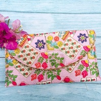 Pochettes de soirée indiennes faites à la main de haute qualité pour femmes, pochettes cadeaux Shagun pour mariages, fermetures à boutons, doublure en soie, style cadeau de retour