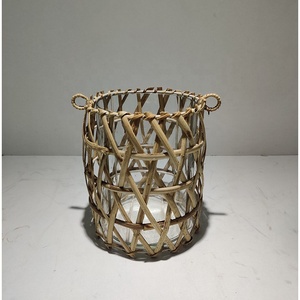 Vente en gros de canne de bambou jonc de mer de luxe tissée à la main décoration naturelle de la maison et du jardin bougeoirs en verre lanternes et bocaux pour Noël - Product Image 4