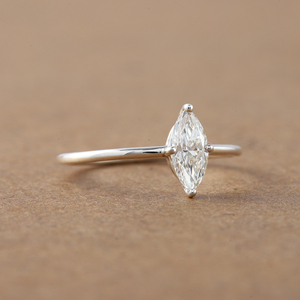 Joyería fina de oro de 10KT, anillo de compromiso de boda de estilo clásico a la moda, corte Marquesa, ajuste de punta de diamante cultivado en laboratorio IGI - Product Image 1