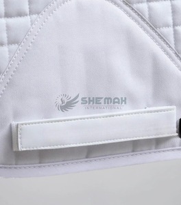 Selle anglaise matelassée douce et respirante offrant un design durable et de soutien pour les chevaux, offrant confort et stabilité. - Product Image 3