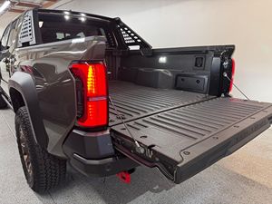 TOYOTA TACOMA TRAILHUNTER DOBLE CABINA 2026 IMPECABLE, LISTA PARA ENVIAR - Product Image 5