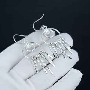 Pendientes de Plata de Ley 925 con Calcedonia Verde, Diseño Único y Bonito, para Uso Diario, Regalo de Compromiso para Mujeres y Niñas - Product Image 2