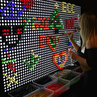 Mur interactif géant à LED lumineuses, Tableau de pixel art coloré, Jeux de carnaval, Activation de marque, Location pour événements, Divertissement pour fêtes