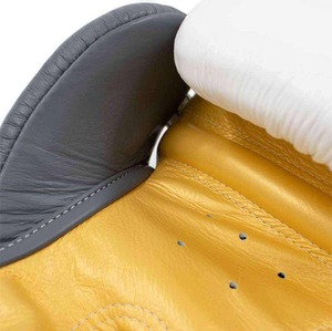 Guantes de Boxeo y Muay Thai Twins Pro de Cuero Genuino de Alta Calidad, Agarre Antideslizante, Correa Ajustable, Guantes de MMA - Product Image 5