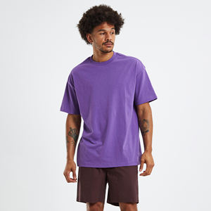 Vente en gros Vêtements de rue Hip Hop surdimensionnés pour hommes T-shirt à épaules tombantes 100% coton avec longue longueur et impression numérique - Product Image 1