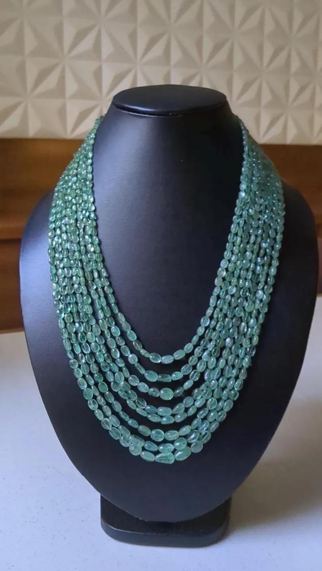 สีเขียว