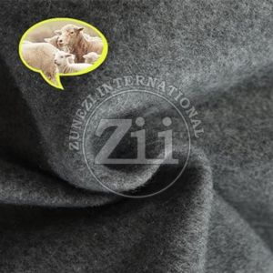 เสื้อฮู้ดลายธงดีไซน์แบบสวมหัวมีฮู้ดแบบสองสีล้วนสำหรับฤดูหนาวเสื้อผ้าแนวสตรีทไซส์ใหญ่พิเศษผ้าฝ้าย100% อินเทรนด์ใหม่ - Product Image 5