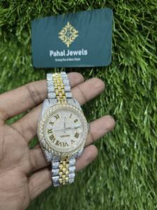 Reloj Mecánico de Lujo con Cristal Cuadrado, Moissanita VVS, Diseño Esqueleto Helado, Estilo Presidencial, Manecillas Doradas y Diamantes - Product Image 1