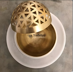 Quemador de Incienso Metálico Premium Tradebyd, Elegante Mukhbar Árabe Hecho a Mano con Función Anti-Olor para Espacios de Relajación en Todas las Estaciones - Product Image 3