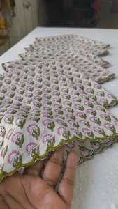 Serviettes de table réutilisables faites à la main vintage écologiques 100% coton Bord festonné vert Motif floral Mariages Fêtes Décoration de la maison - Product Image 4