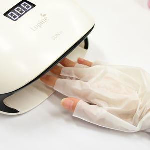 Mascarilla de Manos Humectante Profunda a Base de Hierbas Lupine con Función de Dedos Descubiertos para el Cuidado de las Uñas, Ingredientes Naturales de Plantas, Paquete Individual Coreano - Product Image 1