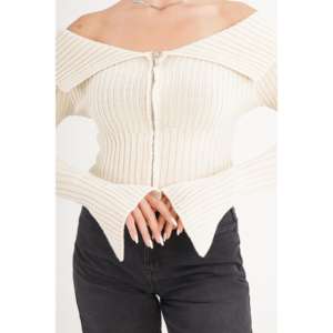 Blusa de punto con cremallera completa y adornos de pedrería para mujer, diseño de cuello Madonna, venta al por mayor - Product Image 2