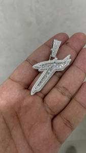 Pendentif personnalisé de haute qualité avec lettre T initiale, collier personnalisé avec nom en baguette de moissanite, style hip-hop, pendentif glacé - Product Image 2