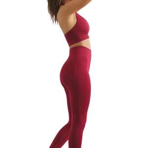 Ensemble de yoga confortable pour femmes, motif uni, vêtements de sport 2 pièces avec design personnalisé, leggings et soutien-gorge grande taille - Product Image 3