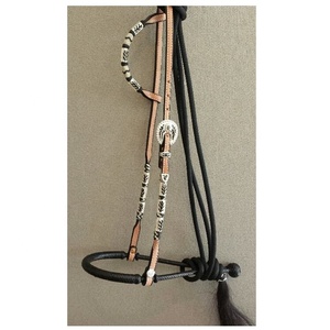 Serre-tête de cheval en cuir et collier de poitrine en cuir de vachette utilisé pour les vêtements de cheval - Product Image 4