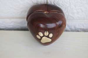 <b>Wooden</b> Paw Print <b>Heart</b> Shape Small Pet Cremation Urn <b>Wooden</b> Handmade <b>Heart</b> Shape Cremation Urns for Pet Ash - Product Image 2
