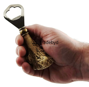 Ouvre-bouteille élégant en corne avec un design authentique pour les amateurs de bière par Tradebyd - Product Image 1