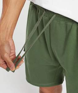 Meilleure vente de shorts cargo décontractés en coton vert polaire pour hommes avec logo personnalisé 100% coton pour hommes - Product Image 5