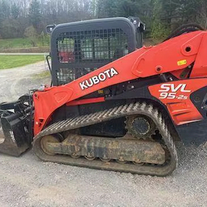 2017 Kubota SVL95-2S Skid Steer Loader Puissant Mini chargeur Durable pour travaux lourds Type de chenille Moteur à noyau - Product Image 1