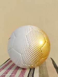 Ballon de football de taille 5 de haute qualité matériau antidérapant en PVC résistant à l'usure pour les adolescents ballons d'entraînement d'équipe en plein air - Product Image 4