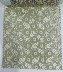 Tissu en satin de polyester imprimé pour filles haute résistance et résistant à la déchirure résistant à la décoloration pour les projets d'artisanat et d'événement de mode - Product Image 1