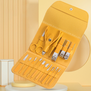 Ensemble professionnel de 16 coupe-ongles pour manucure et pédicure, réparation facile DIY, accessoires portables en acier, emballé dans une boîte personnalisée pour les soins des pieds - Product Image 1
